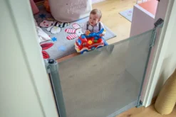 Lionelo Tulia White Oprolhek LO-TULIA WHITE 11 Lionelo Tulia White Oprolhek LO-TULIA WHITE -LiefjesHoek Verkoop Lionelo Tulia Grey Veiligheidshek LO TULIA GREY 6