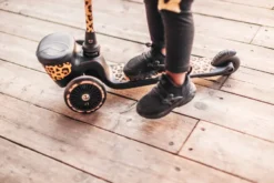 Scoot And Ride Leopard Highwaykick 2 Step SR-96524 -LiefjesHoek Verkoop Scoot and Ride Leopard Highwaykick 2 Step SR 96524 .sfeer 3