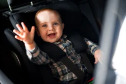 Ding Mace Red 360° I-Size Autostoel 0-36kg DI-111918 -LiefjesHoek Verkoop di 111917 lifestyle 03 2