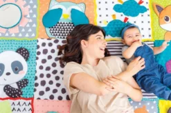 Infantino Fold & Go Giant 125 X 165 Cm Speelkleed BK-313000 -LiefjesHoek Verkoop infantino fold go giant speelkleed bk 313000 4 1920x1920