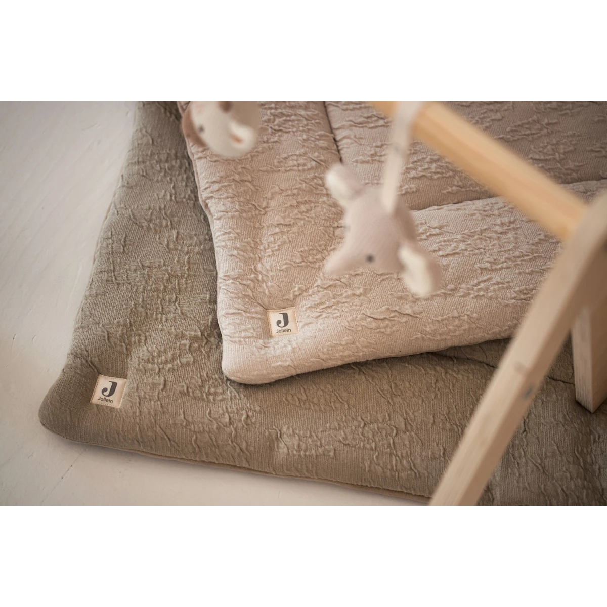 Jollein Soft Waves Olive Green 75 X 95 Cm Boxkleed 017-512-67052 7 Jollein Soft Waves Olive Green 75 X 95 Cm Boxkleed 017-512-67052 - Afbeelding 7