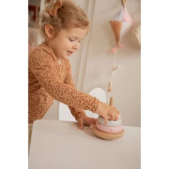 Label Label Roze Houten Tuimelring Piramide LLWT-25224 9 Label Label Roze Houten Tuimelring Piramide LLWT-25224 -LiefjesHoek Verkoop llwt 25224 5420067925224 stacking rings balance pink 02