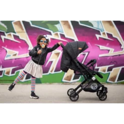 Lorelli Fiorano Black Wandelwagen Incl. Beenkap 1002149-2305 -LiefjesHoek Verkoop lorelli fiorano sfeer 3 2