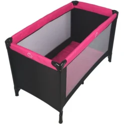 Ding Basic Pink Campingbedje -LiefjesHoek Verkoop mamaloes basic campingbed roze schuin boven 1
