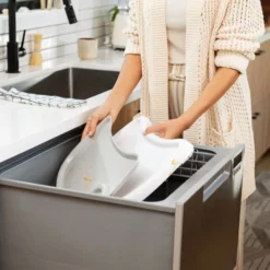 Munchkin 360° Cloud High Chair Kinderstoel 011279 -LiefjesHoek Verkoop munchkin cloud high chair kinderstoel 011279.7 1920x1920