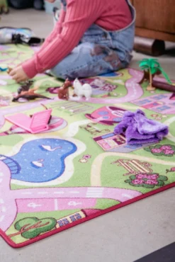 Rebel Roads Fairground Life 95x200 Cm Speelmat RSWTWGA26095200T01 8 Rebel Roads Fairground Life 95x200 Cm Speelmat RSWTWGA26095200T01 -LiefjesHoek Verkoop rebel roads fairground life 95x200 cm speelmat rswtwga26095200t01 3