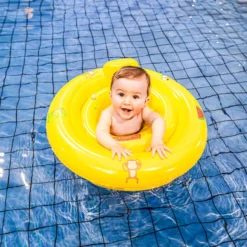 Swim Essentials Baby Float Geel 0-1 Jaar Zwemring -LiefjesHoek Verkoop swim essentials baby float geel 0 1 jaar zwemring 03